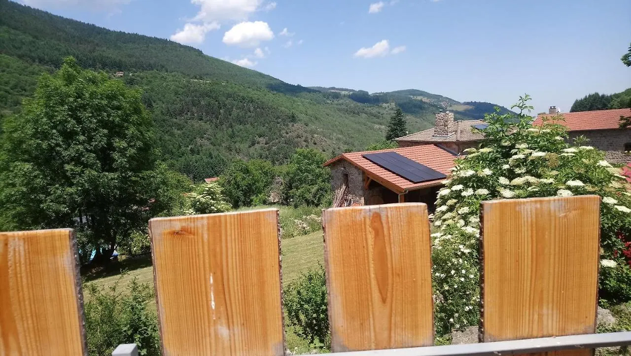 Séjour chez l'habitant Chambre privée chez l'habitant Saint-Julien-Vocance